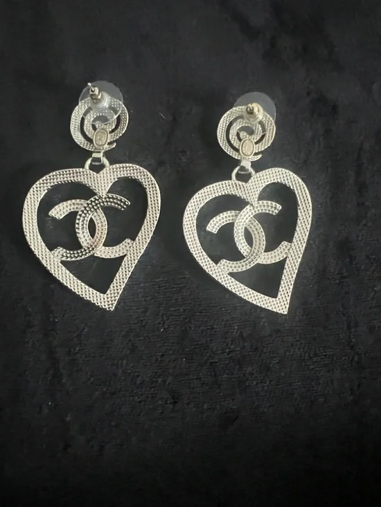 CHANEL Silver Open Heart CC Drop Earrings - Picture 8 of 8